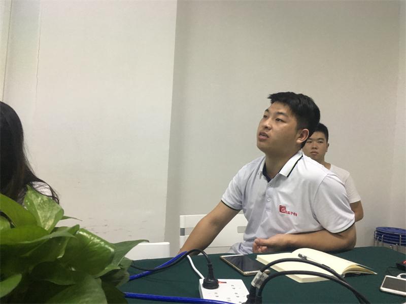  72期瓜瓜早課堂-你以為在火車上賣盒飯很簡單？